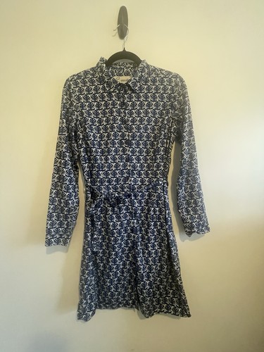 Blue and white - blue,